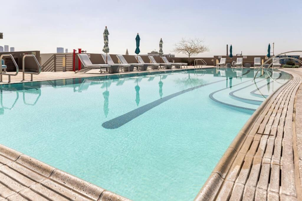 Luxury High Rise Amazlng Views & Secured Parking * Los Ángeles